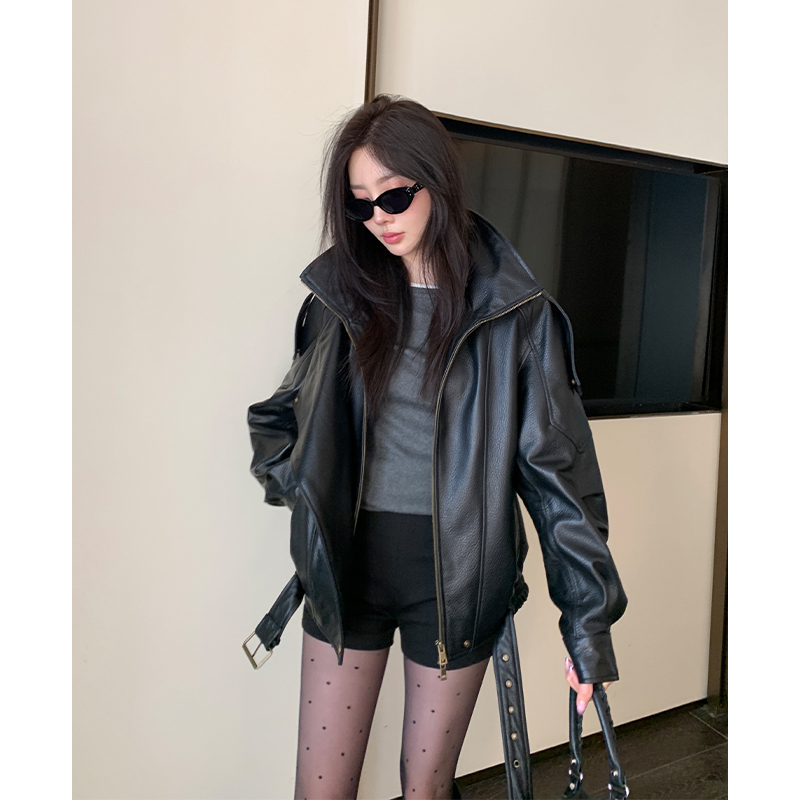 都市情感剧场：深夜食堂的邂逅与告别